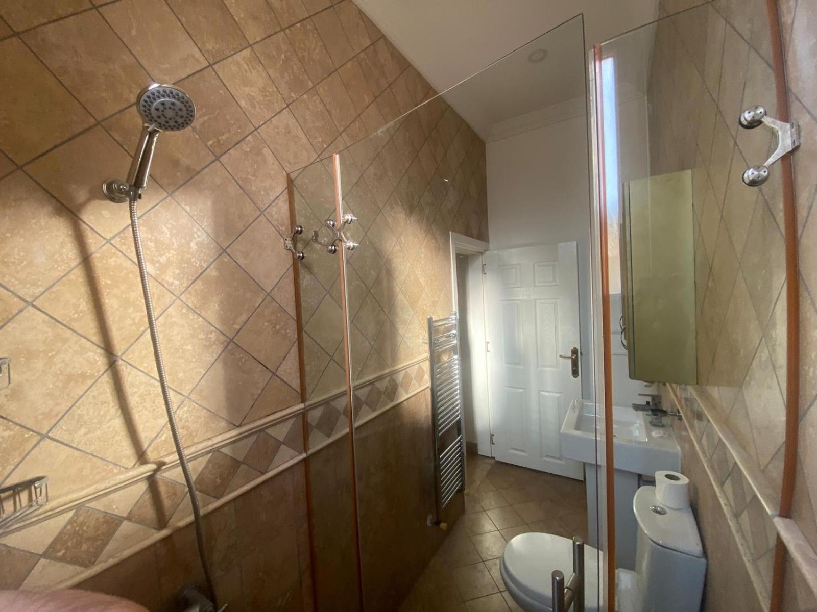 Lord'S Residence Boutique Hotel Кирения Екстериор снимка